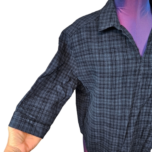 Mod Ref Blue & Black Plaid Crinkle 3/4 Sleeve‎ Collared Shirt Size Medium Q29 - Picture 4 of 8